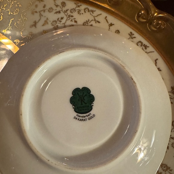 24kGold Serveware Dining Set with Ornate Platter all pieces are stamped - Picture 10 of 11